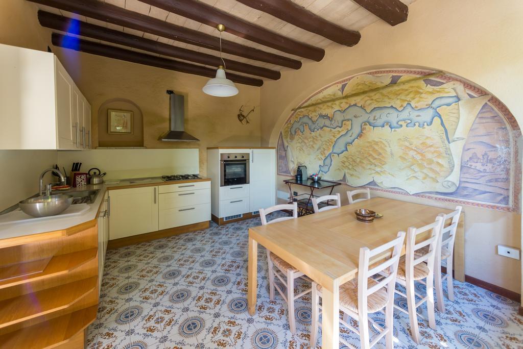 Villa La Rossa Fiumelatte Εξωτερικό φωτογραφία