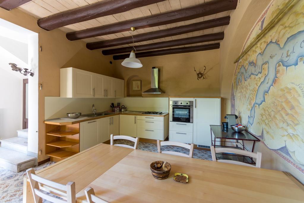 Villa La Rossa Fiumelatte Εξωτερικό φωτογραφία